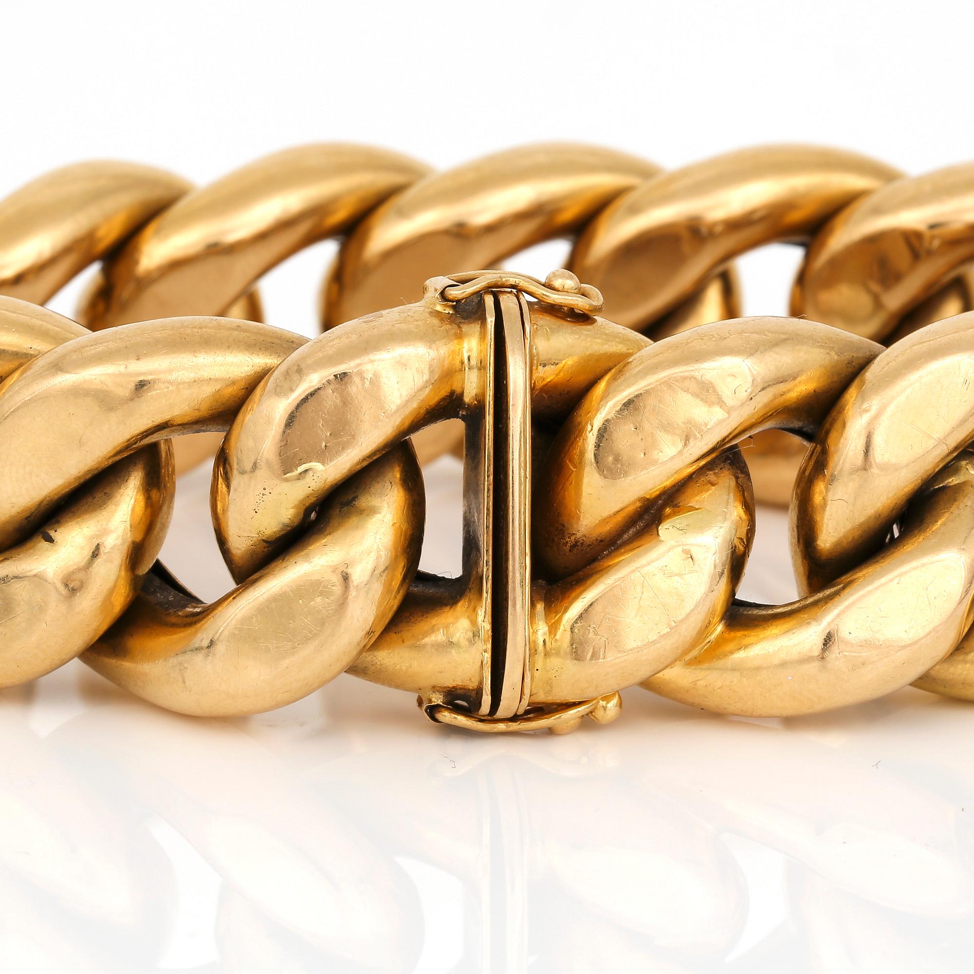 ARMBAND, 18K guld. Total vikt ca 66 g.