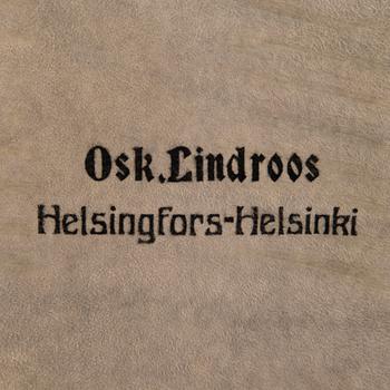 A 89-piece set of 'Helsinki' silver cutlery in wooden case, mark of Oskar Lindroos, Helsinki 1917-1925.