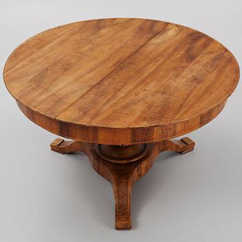 A 19th Century Dining Table.