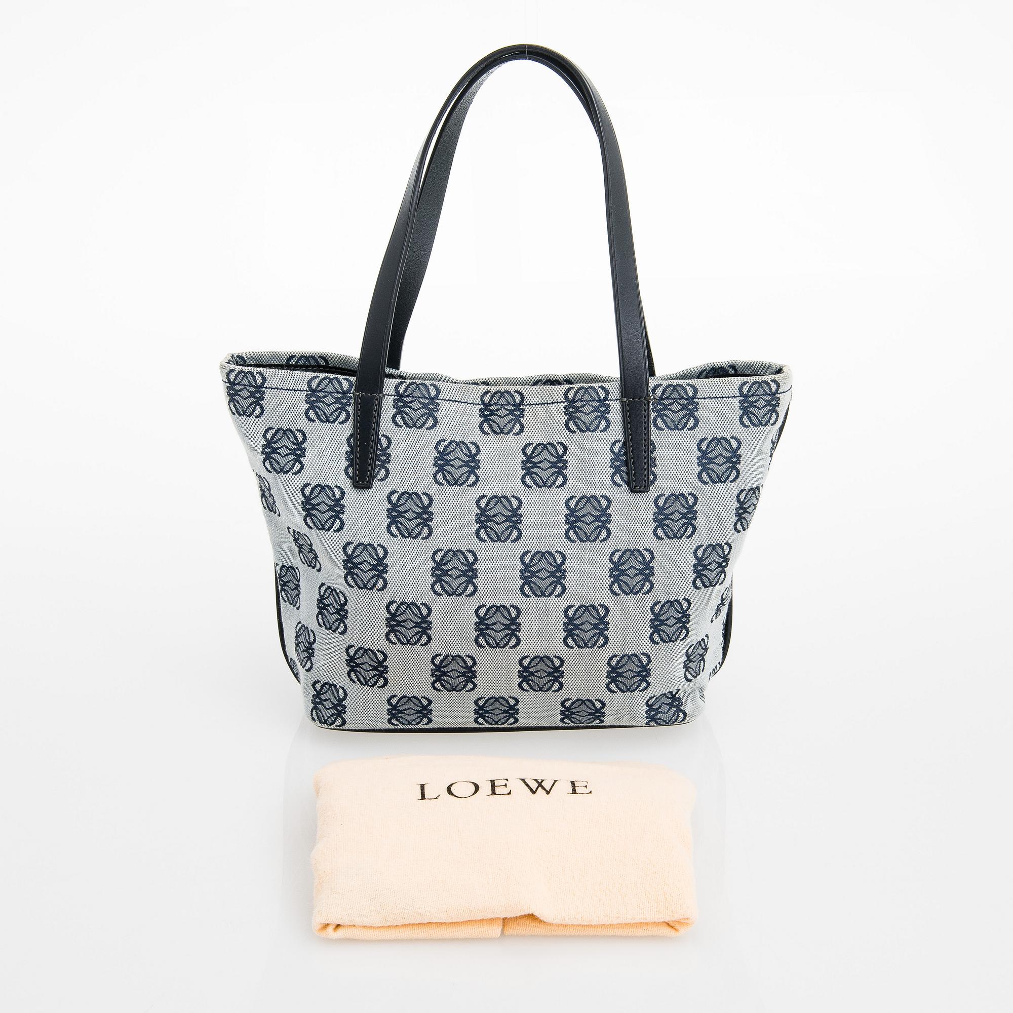 Loewe, väska.