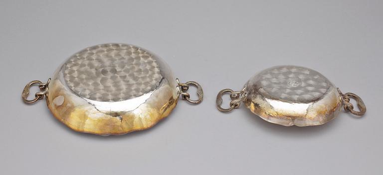 FAT, 2 st, sterlingsilver, Peru, 1900-tal. Tot vikt ca 638 g.