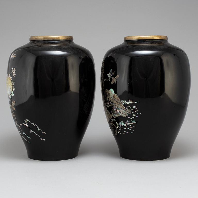 Two Korean vases, enamel on brass, 20th century.