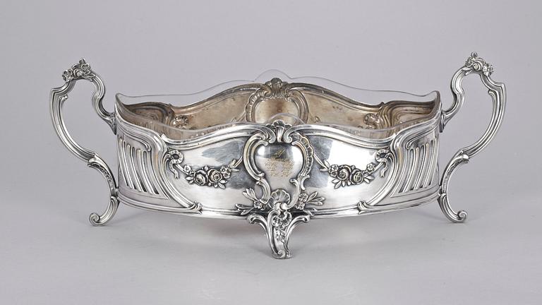 JARDINJÄR, nysilver och glas. 1900-talets början.