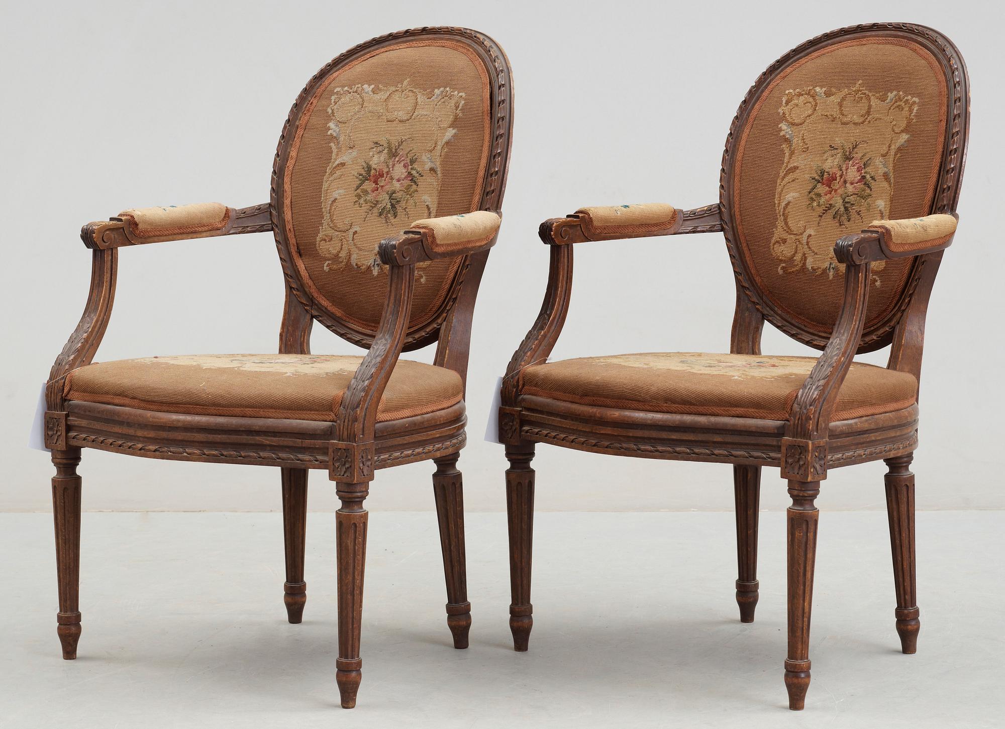 KARMSTOLAR, ett par, Louis XVI-stil, 1900-tal.