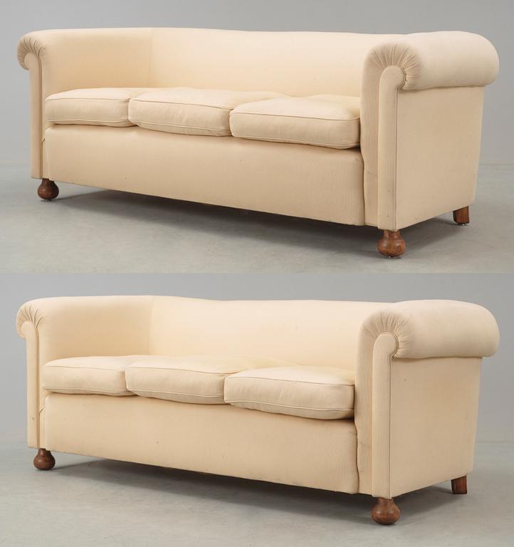 SOFFOR, ett par, modell 584, "Chesterfield, Josef Frank, Firma Svenskt Tenn.