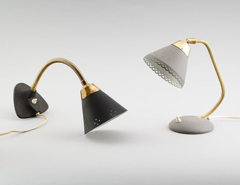 BORDSLAMPA OCH VÄGGLAMPA, mässing, EWÅ, Värnamo, 1900-talets första hälft.