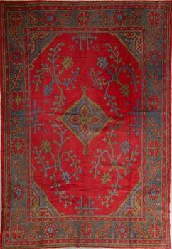 MATTA, semiantik, Oushak, ca 299 x 251 cm.