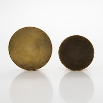 Maija Heikinheimo, a set of two mid-20th century brass jars, manufacturer Valaistustyö for Artek.