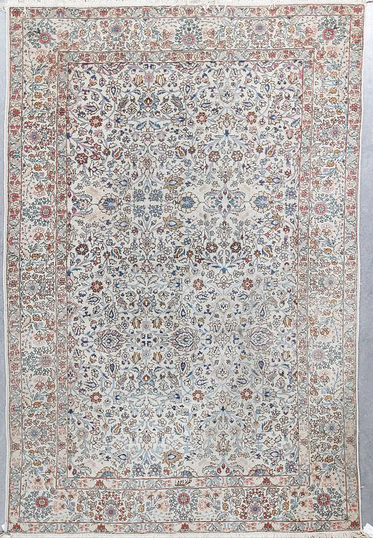 MATTA, semiantik/old, Täbris, ca 294x200 cm.