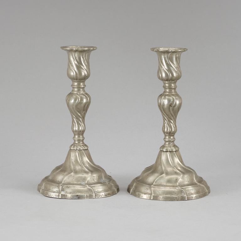 A pair of Rococo pewter candlesticks by Gudmund Östling (1762-1790).