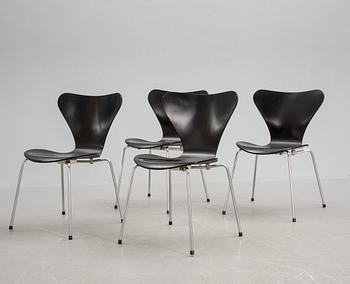 STOLAR, 4 st, "Sjuan", Arne Jacobsen och BORD, 1900-talets andra hälft.