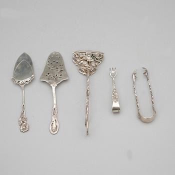 SILVER, 5 delar, olika nationaliter, 1900-talets andra hälft. Totalvikt ca 147 gram.