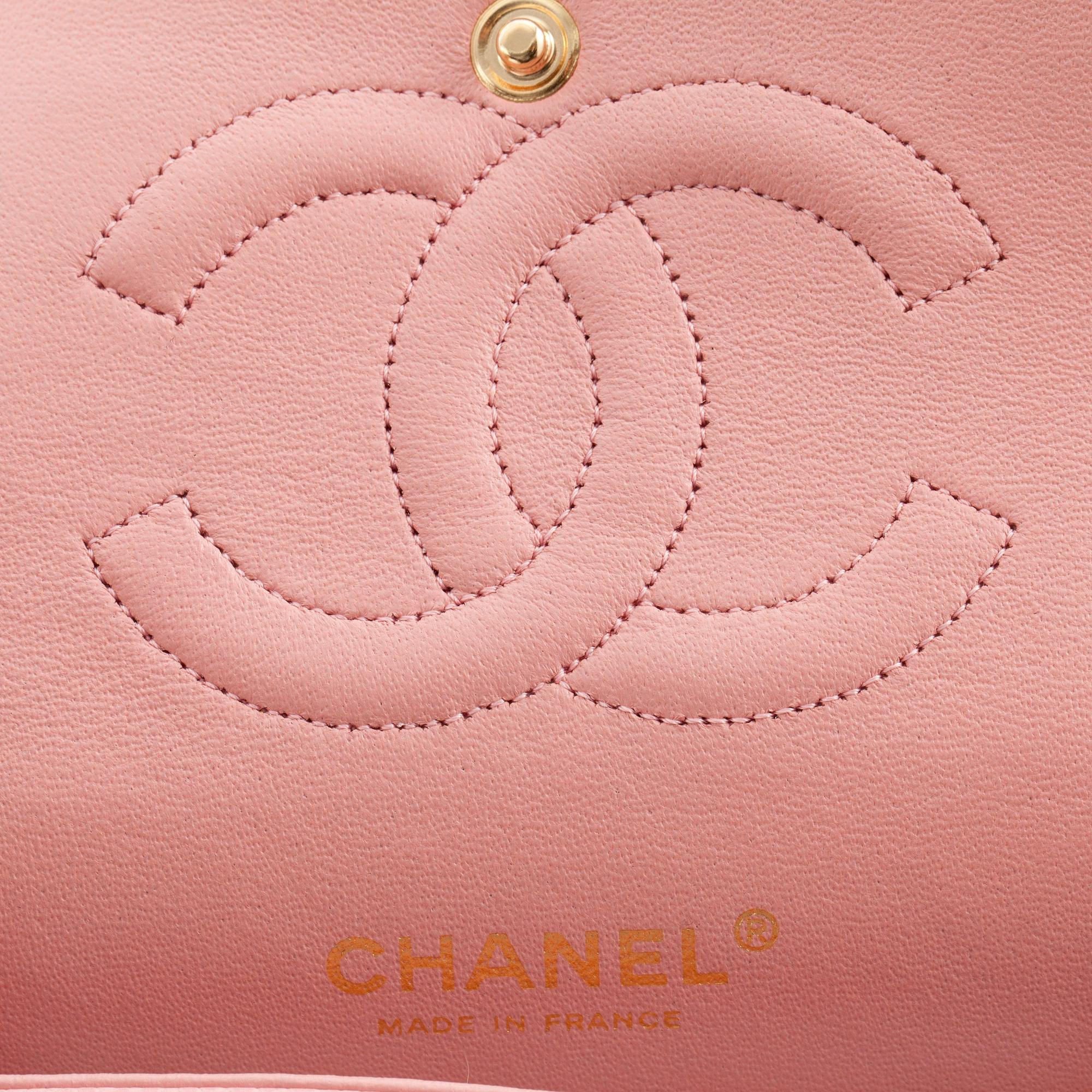 CHANEL, a pink caviar leather "double flap" shoulder bag.