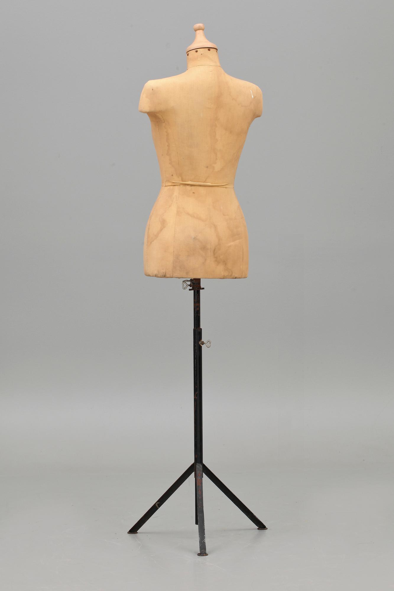 PROVDOCKA, 1900-talets mitt.