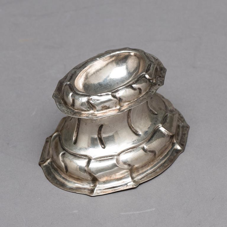 A LATE BAROQUE SILVER SALT, UNKNOWN. 18TH CENTURY. WEIGHT CA 124 G.