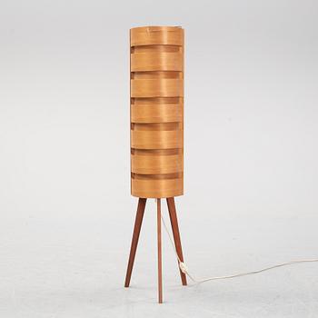 Hans-Agne Jakobsson, a pine and teak floor light from Ellysett.