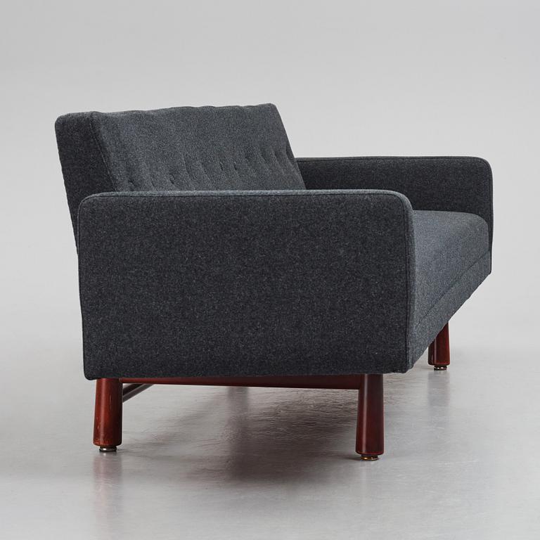 Edward Wormley, ”New York” soffa, modell 5316, Ljungs Industrier Malmö ca 1960.