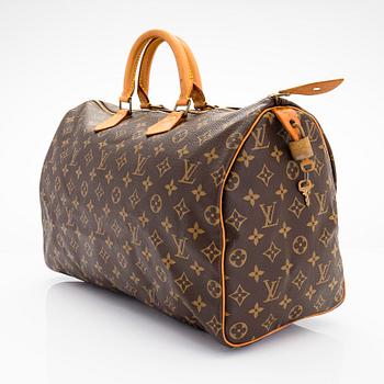 Louis Vuitton, a Monogram Canvas 'Speedy 40' bag.