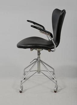 KONTORSSTOL, "Sjuan", Arne Jacobsen, Fritz Hansen, Danmark 1963, märkt 0963.