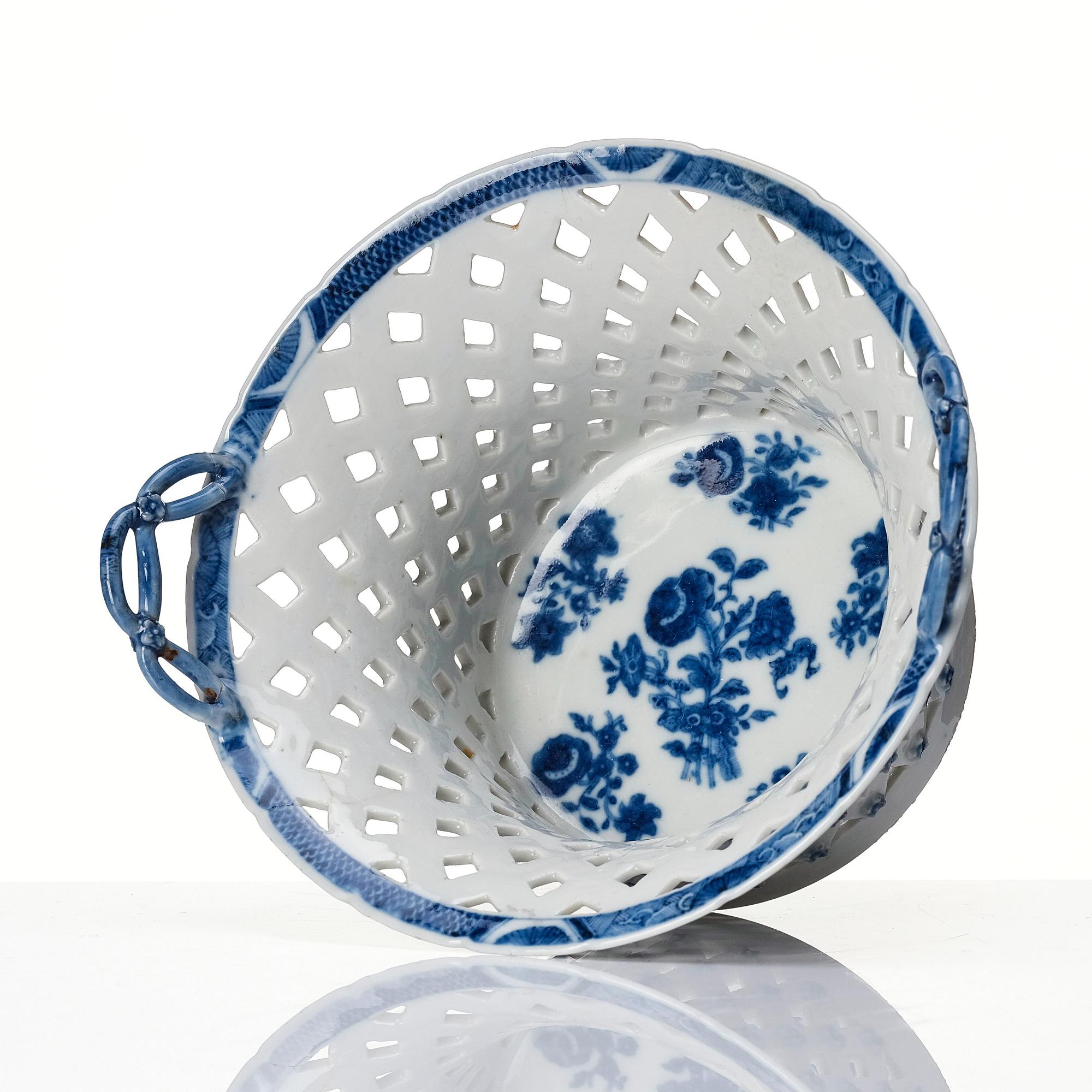Gallerkorg med fat, kompaniporslin. Kina, Qingdynastin, Qianlong (1736-95).