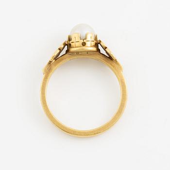 Wiwen Nilsson, a ring 18K gold with a pearl and two motifs of the french lily, Lund 1951.