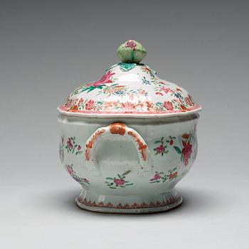 TERRIN med LOCK, kompaniporslin. Qingdynastin, Qianlong (1736-95).