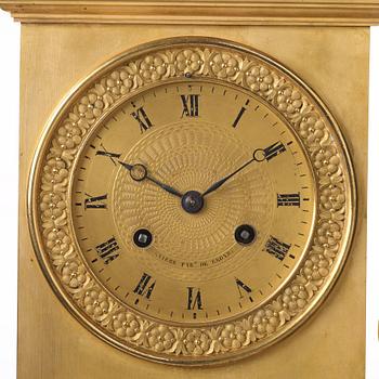 A "Mer Du Blanche, Mer Du Nord" mantel clock, French Empire, early 19th century.