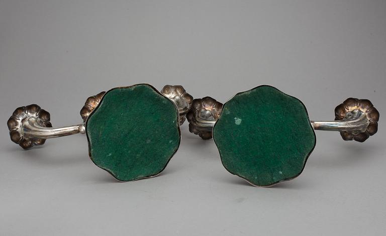 KANDELABRAR, ett par, silver, CG Hallberg, Stockholm, 1935.