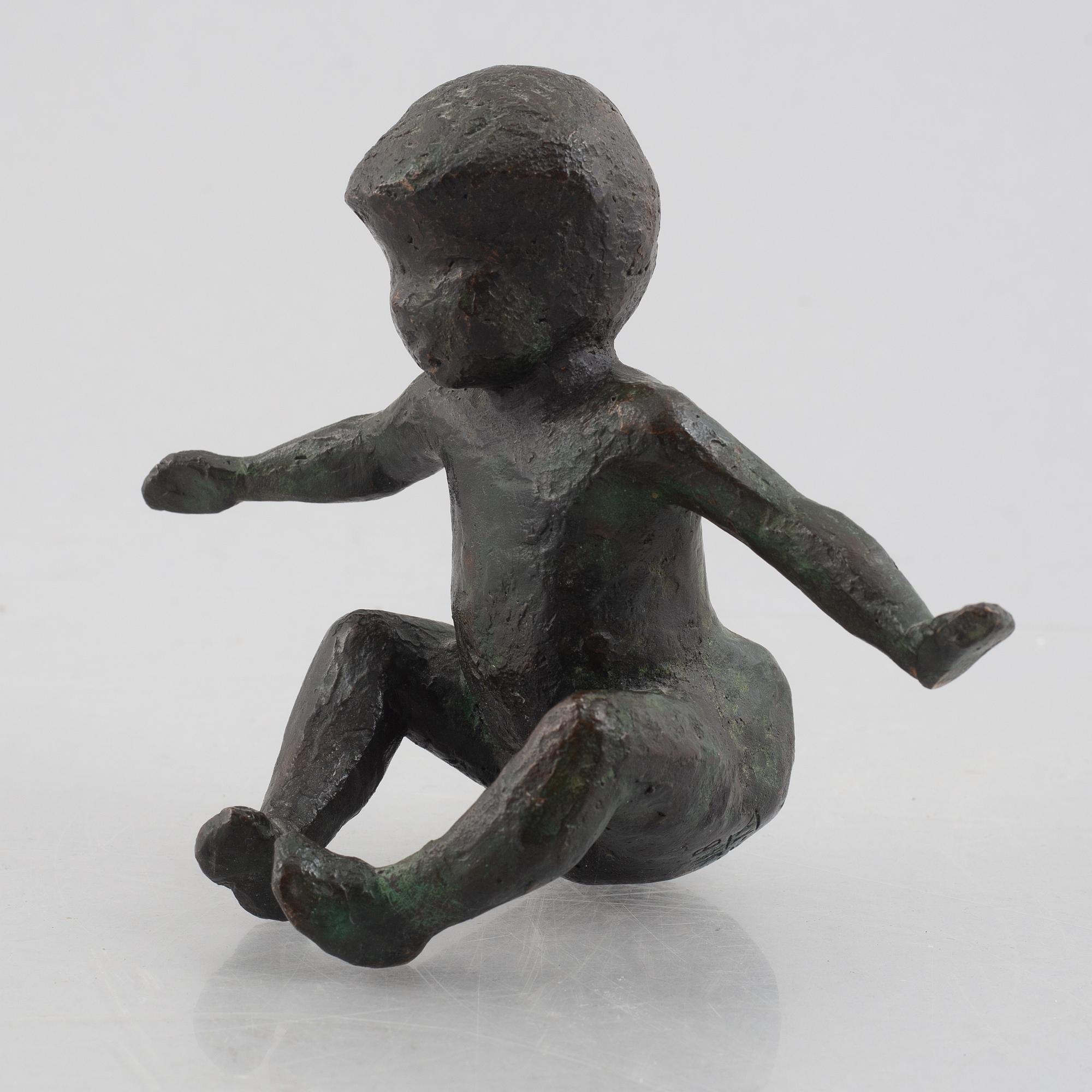 Eva Berggren, A seated boy.