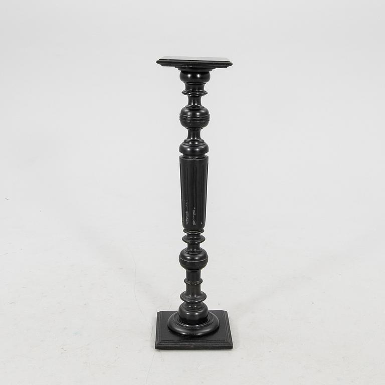 Pedestal, first half of the 20th century.