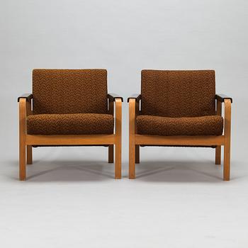 Risto Halme, a pair of 1960's '472' armchairs for Lahden Puukalusto.