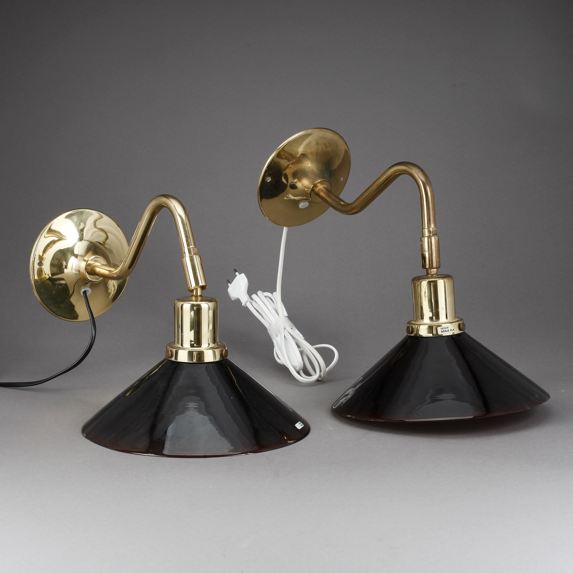 VÄGGLAMPOR, mässing och glas, Design: Börje Claes, 1900-tal.