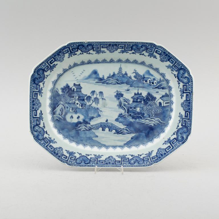 STEKFAT, porslin, Kina, Qianlong 1836-1795.
