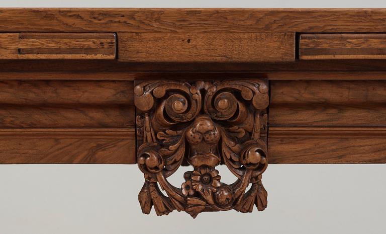 BORD. Barock, omkring år 1700.