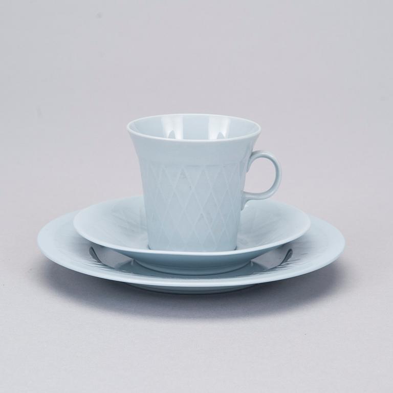 KAFFEKOPPAR, 10 st, och ASSIETTER, 2 st, Arabia 1960-tal.