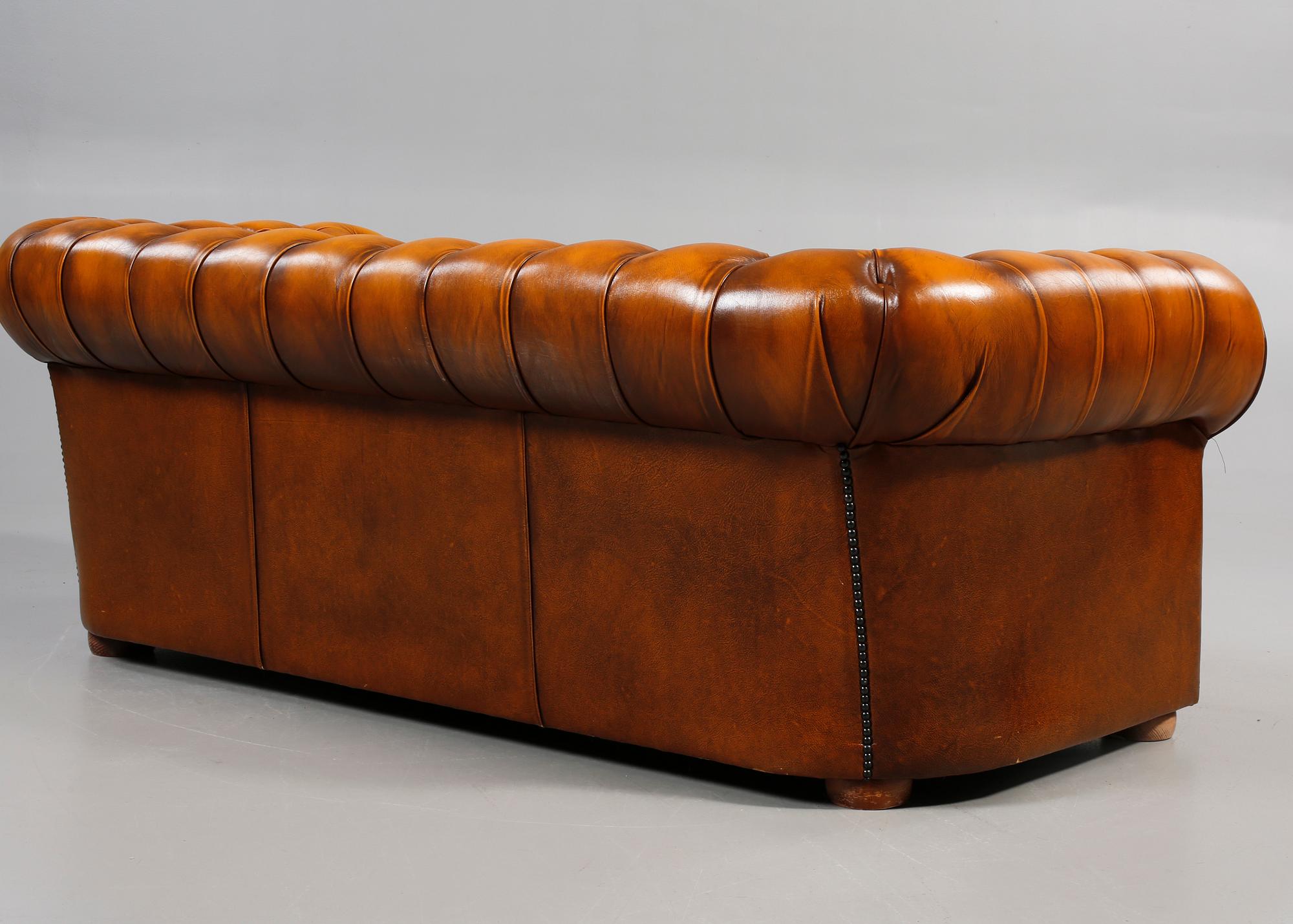 SOFFA, Chesterfieldmodell, 1900-talets senare del.