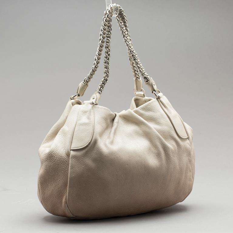 VÄSKA, "Cervo Lux Chain", Prada.