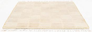 Barbro Nilsson, matta, "Gyllenrutan, ljus", reliefflossa, ca 219 x 204,5 cm, signerad AB MMF BN.