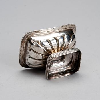 SALTKAR, silver, Carl Adolf Ceipel, St. Petersburg 1820-1830. Vikt 73,7 g.