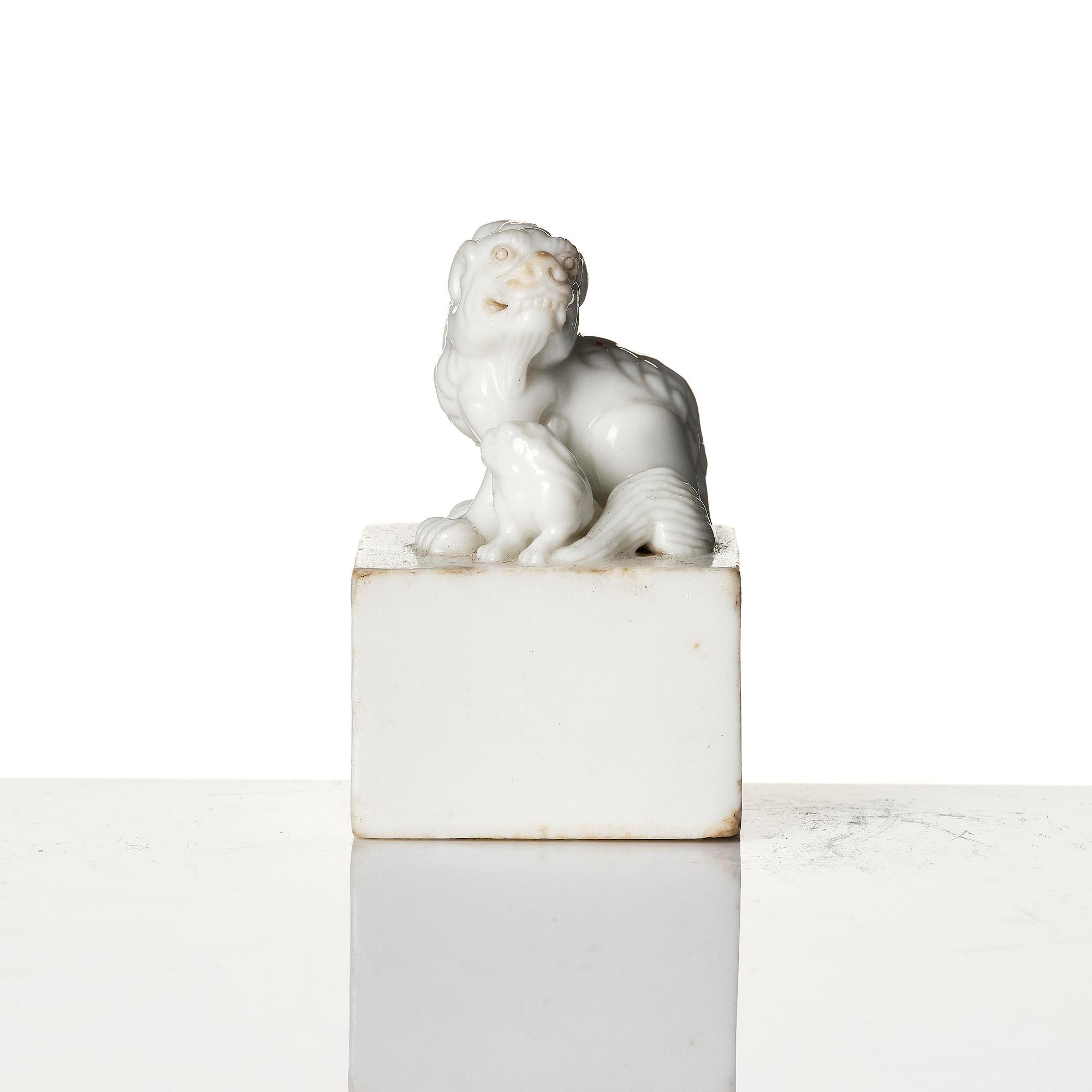 Two seal stamps, soapstone and blanc de chine. Qing dynasty 18th/19th century.