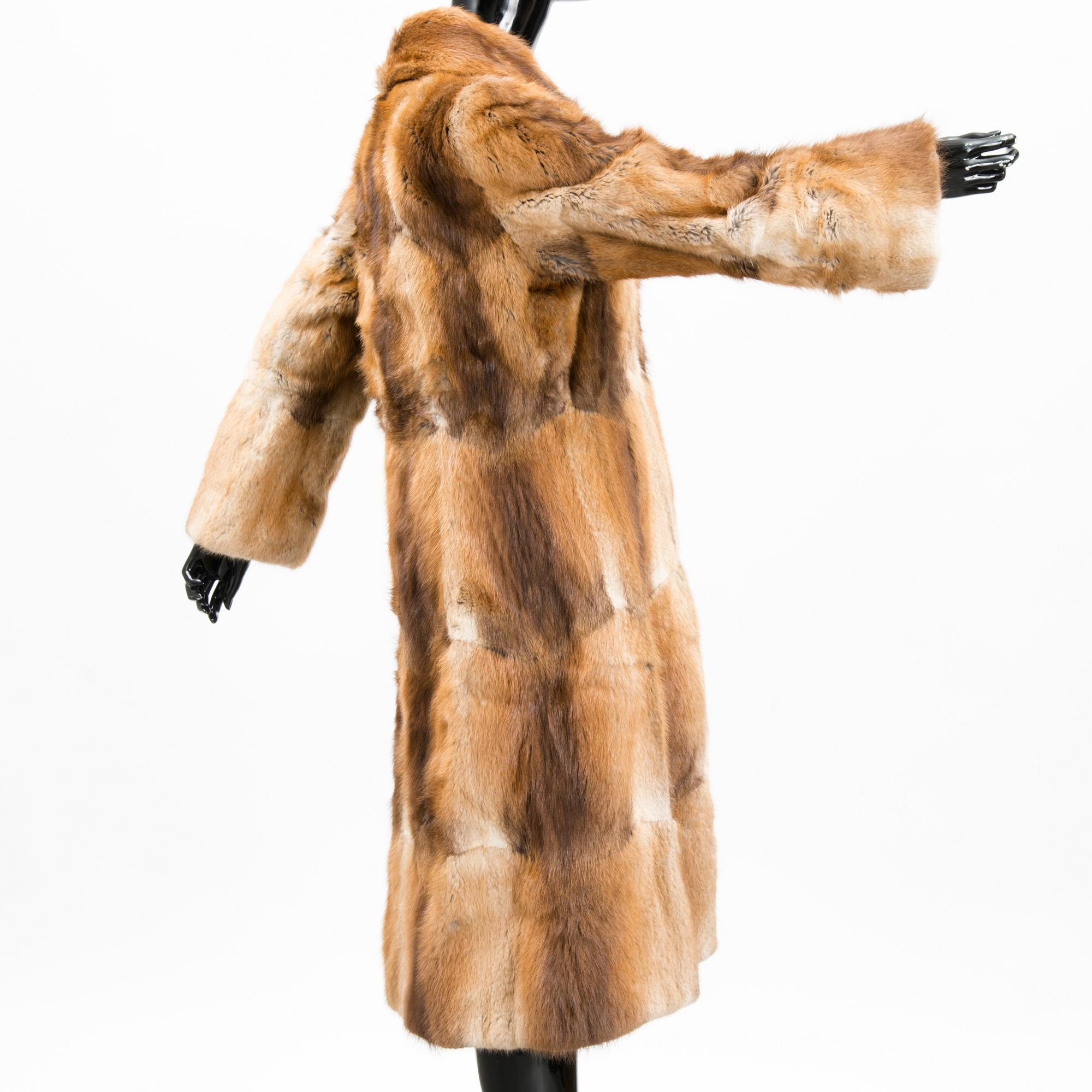 A MUSKRAT FUR COAT. Bukowskis
