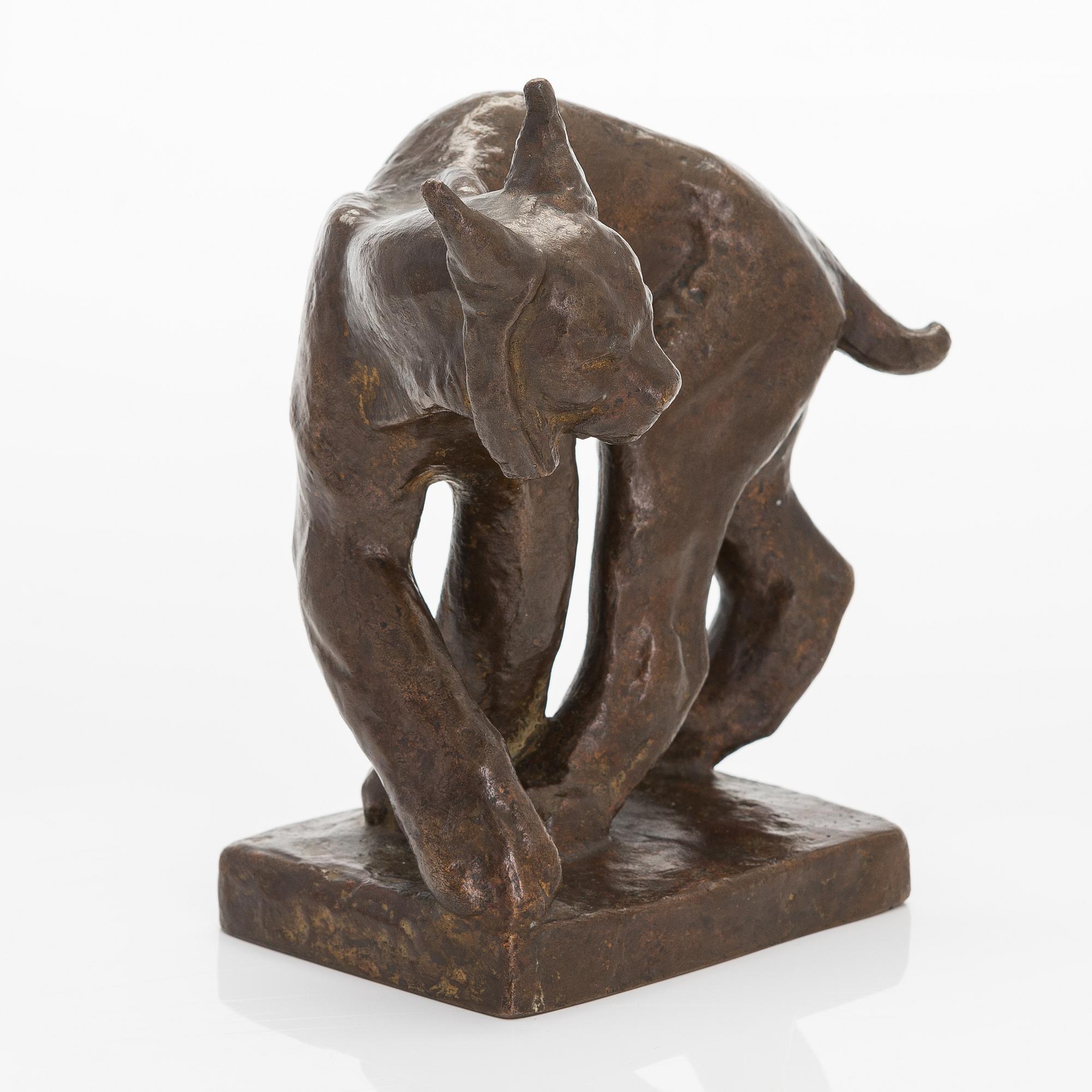 Jussi Mäntynen, 'Lynx sensing danger'.