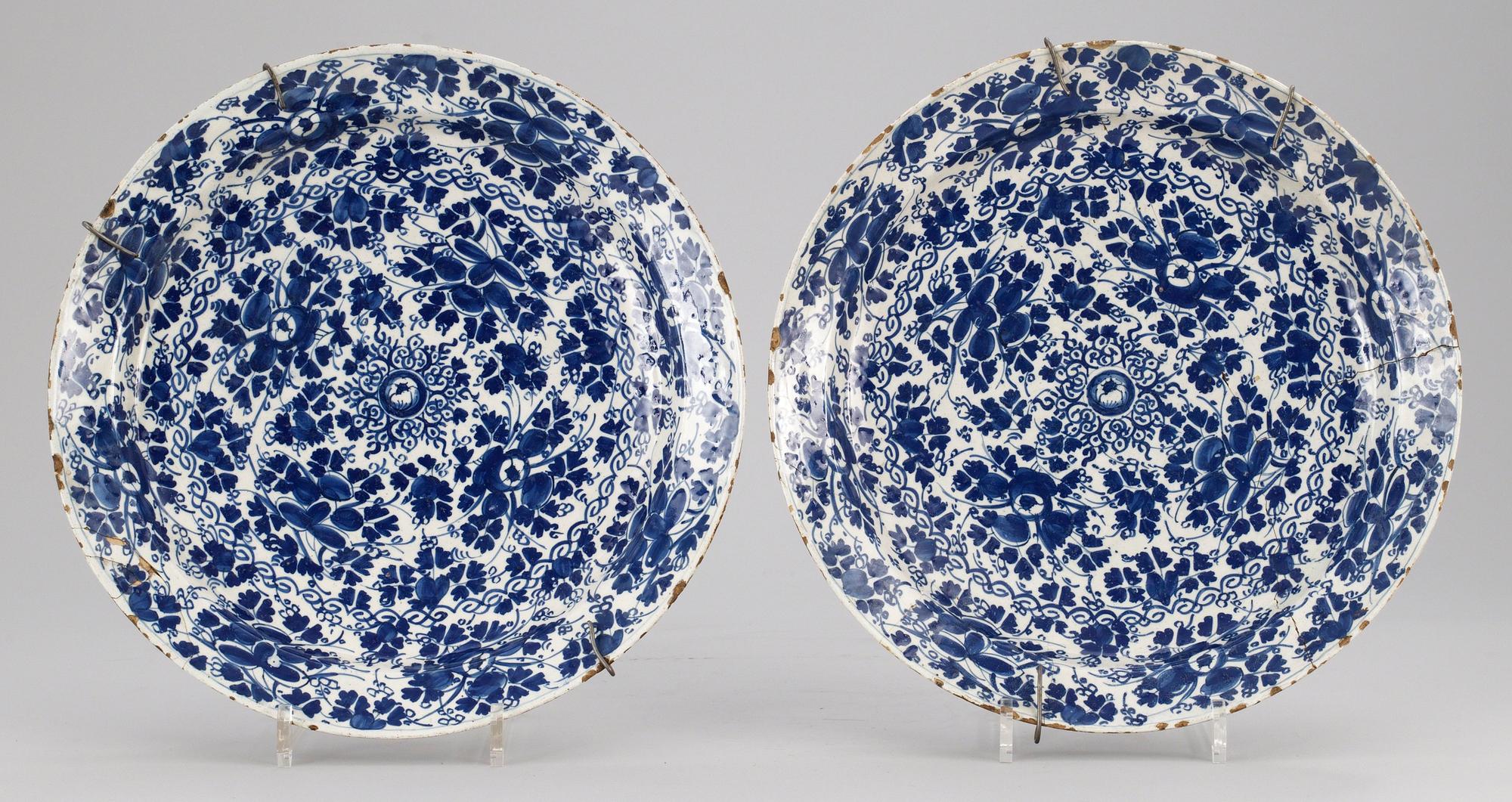 FAT, ett par, fajans. Holland, omkring år 1700.