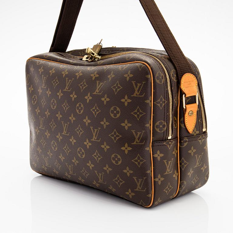 Louis Vuitton, a Monogram 'Reporter GM' bag.