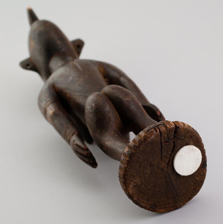 FIGUR, snidat trä, Afrika.