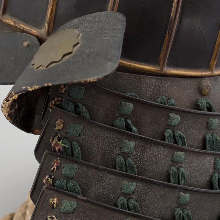 KABUTO, Edo, mei Yamato no Kami Fujiwara Ietsugu, Haruta-school. circa 1620.