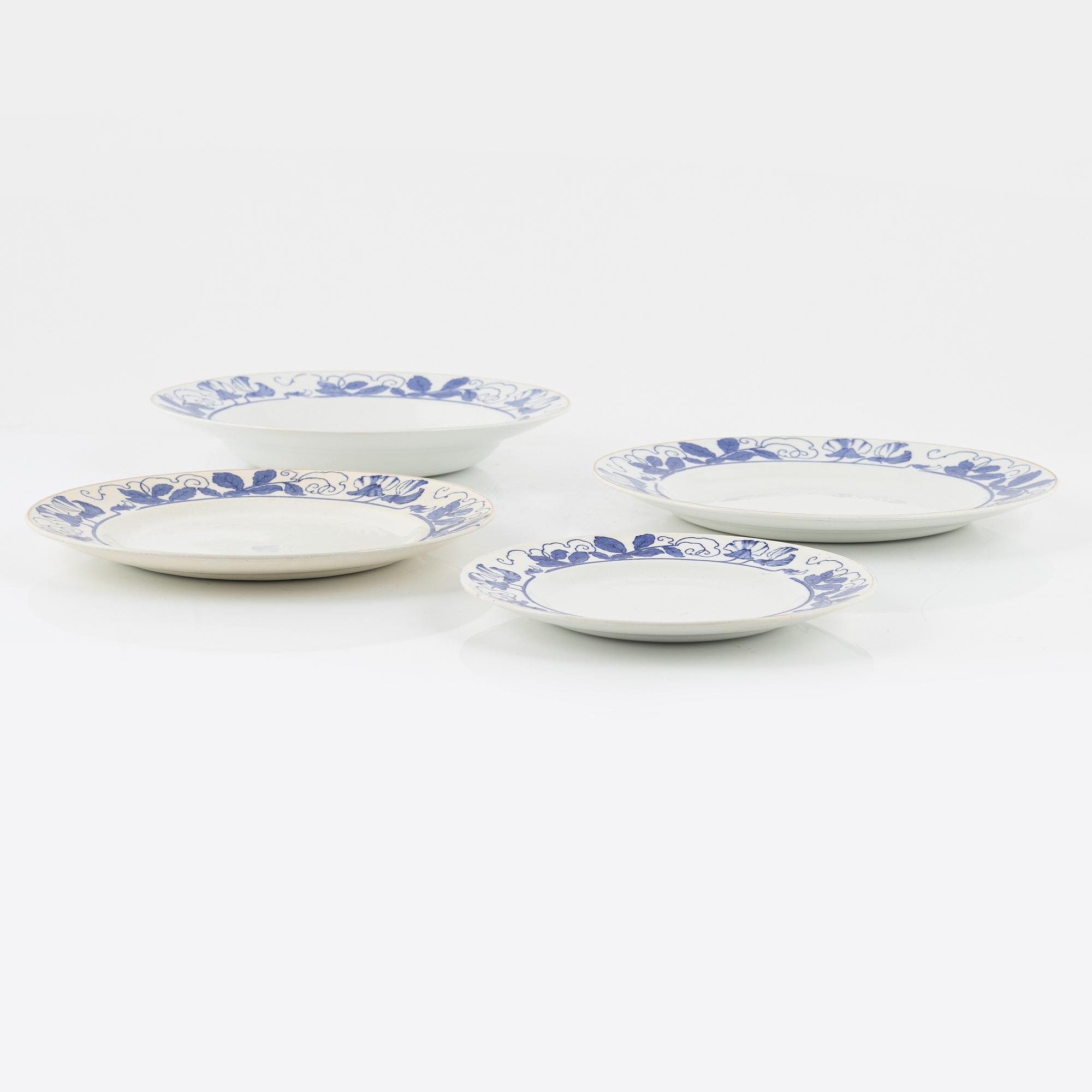 Gunnar Wennerberg, 74 pieces of a "Blåsippa" dinner service, Gustavsberg, Sweden.