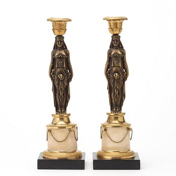 594. Gustaviansk, A pair of late Gustavian candlesticks, circa 1800.