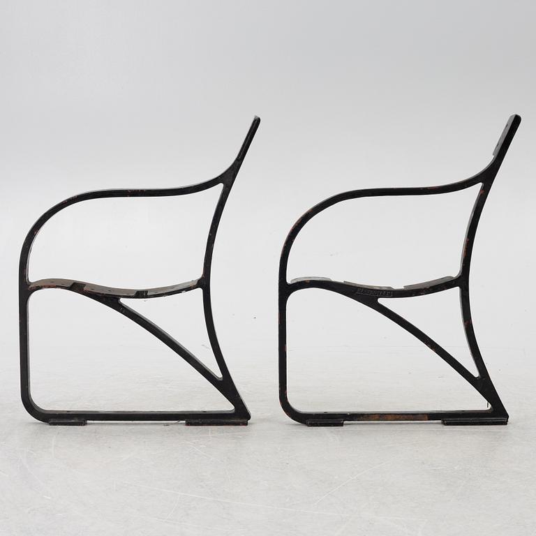 Näfveqvarn, ends for a bench, cast iron, early 20th century.