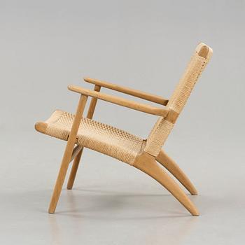 Hans J. Wegner, a 'CH-25' easy chair, Carl Hansen & Son, Denmark, probably 1950-60's.